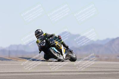 media/Apr-20-2025-CVMA (Sun) [[39090e8767]]/Race 16-Formula Middleweight/